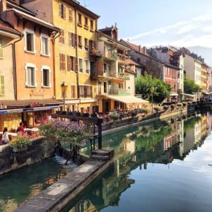 Read more about the article Vivre à Annecy, un article du groupe B2