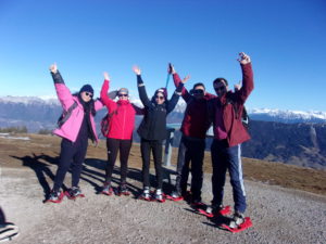 Read more about the article Excursión con raquetas de nieve para los estudiantes del CILFA
